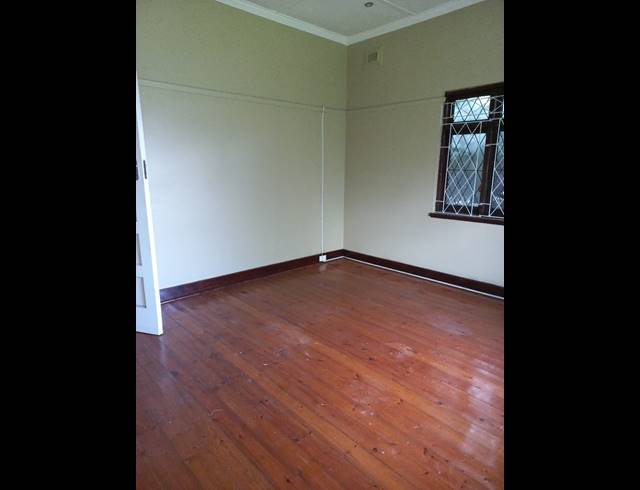 3 BEDROOM FREESTANDING FOR SALE IN SCOTTSVILLE